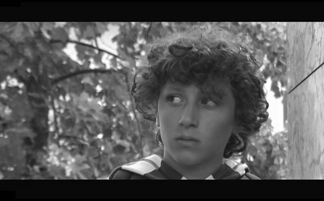 Still 2 — La ragazza d’argento